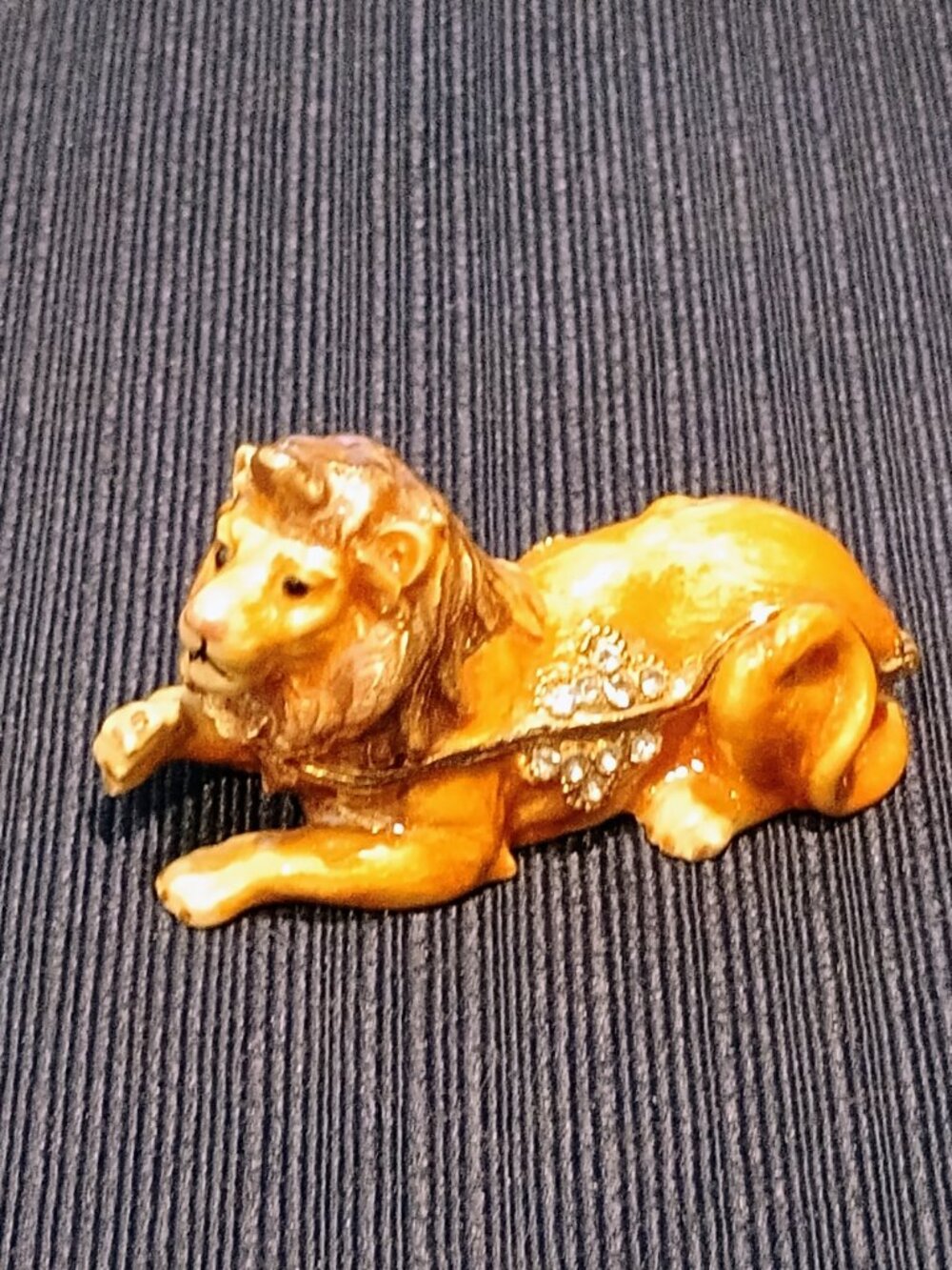 Lion Enamel Trinket Box
